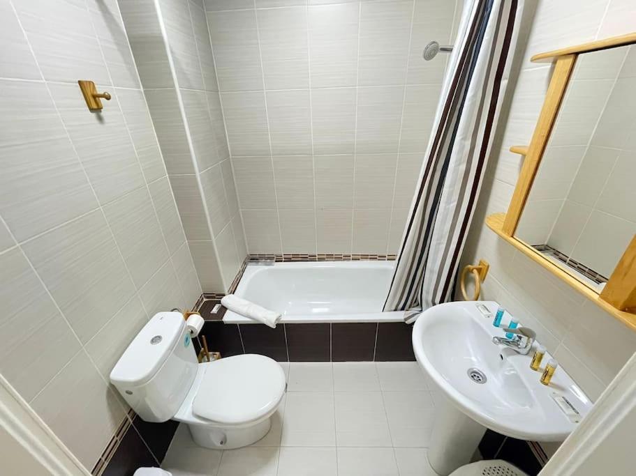 Nice Flat In Atarazanas - Souv Malaga Exterior photo